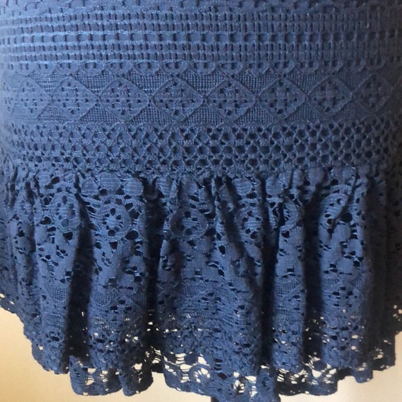 NEW WITH TAGS Forever 21 Lace Tiered Skirt Zip-back with eye-hook. Navy Sz Small - Picture 4 of 13